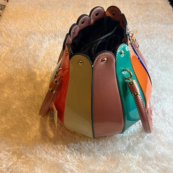 Mezon Handbag - Picture 4 of 10